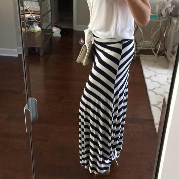 A’gaci maxi skirt - Picture 5 of 5